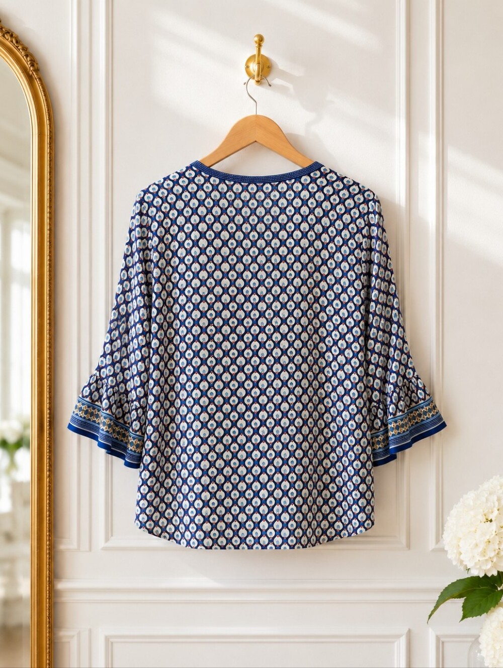 Max Studio Printed Tie Front Blouse Size XL | Blue Boho V-Neck Button Front Top - Picture 6 of 8